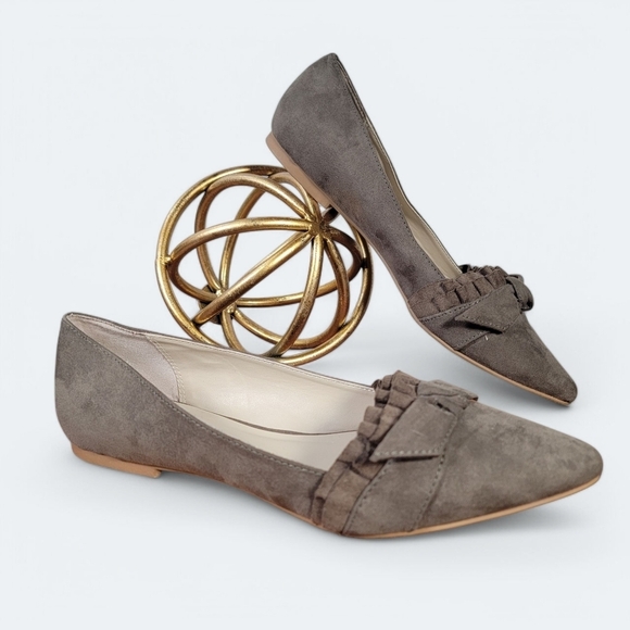 Mia Jeanette Faux Suede Pointed Toe Flats Size 8 Casual Comfy - Picture 1 of 16